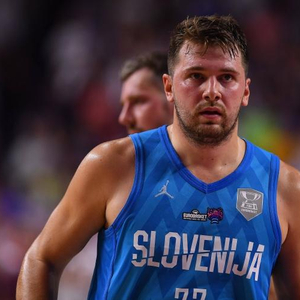 队后的轮换 队后的轮换